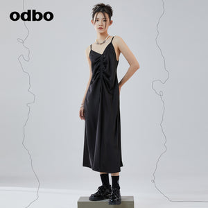 odbo 設計感小 眾抽褶吊帶連衣裙 女 2022年新款